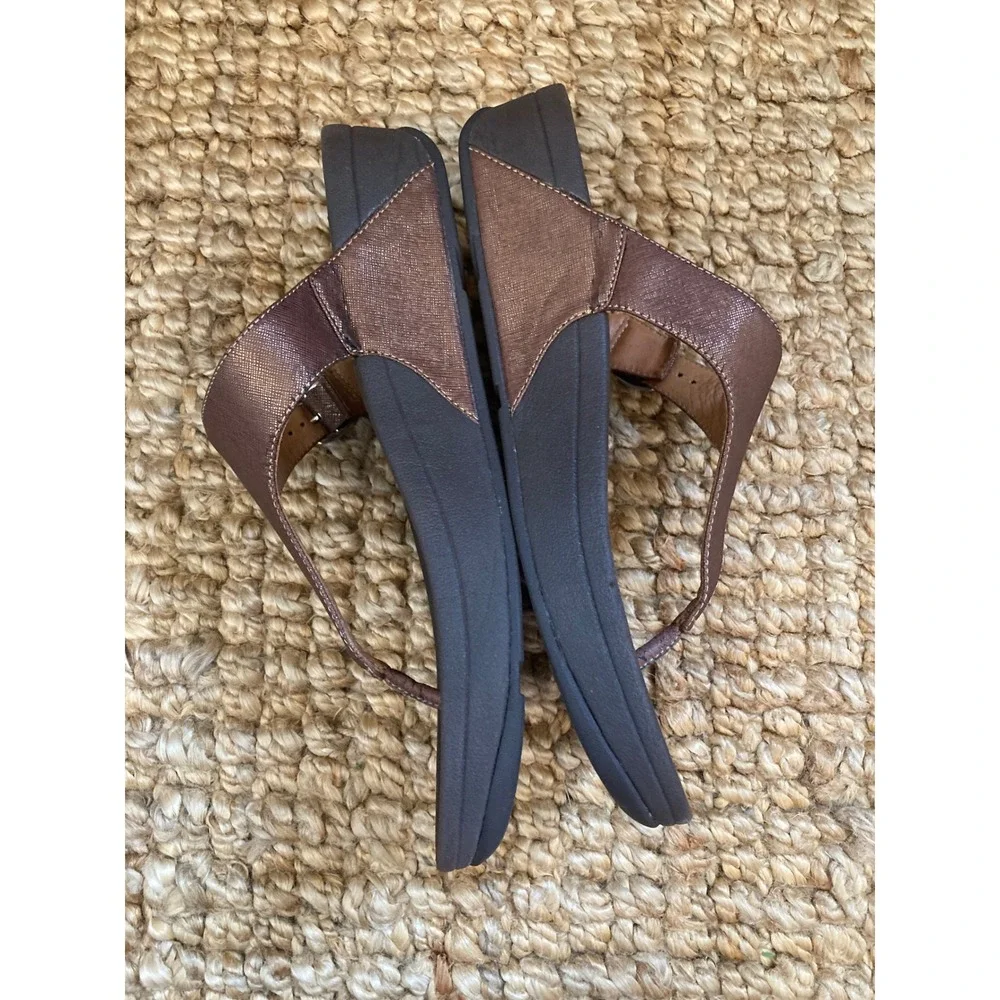 FitFlop Pietra Bronze Metallic Thong Sandals Womens 10 Microwobbleboard 458-012‎